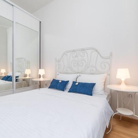 Ana'S Apartment Budva Mne Ngoại thất bức ảnh